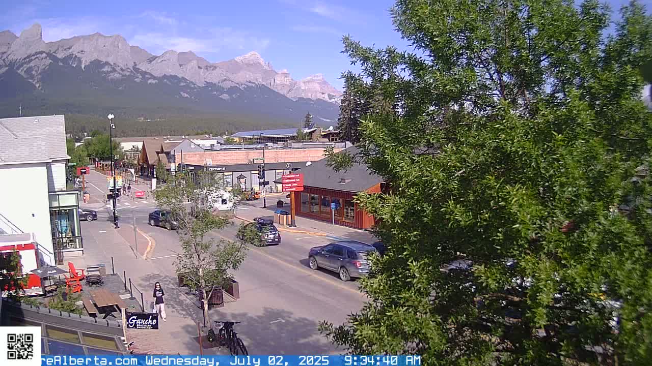 Canmore 6 th Avenue Intersection City Main St. Live Cam - Canmore, Alberta's Rockies, Alberta, Canada