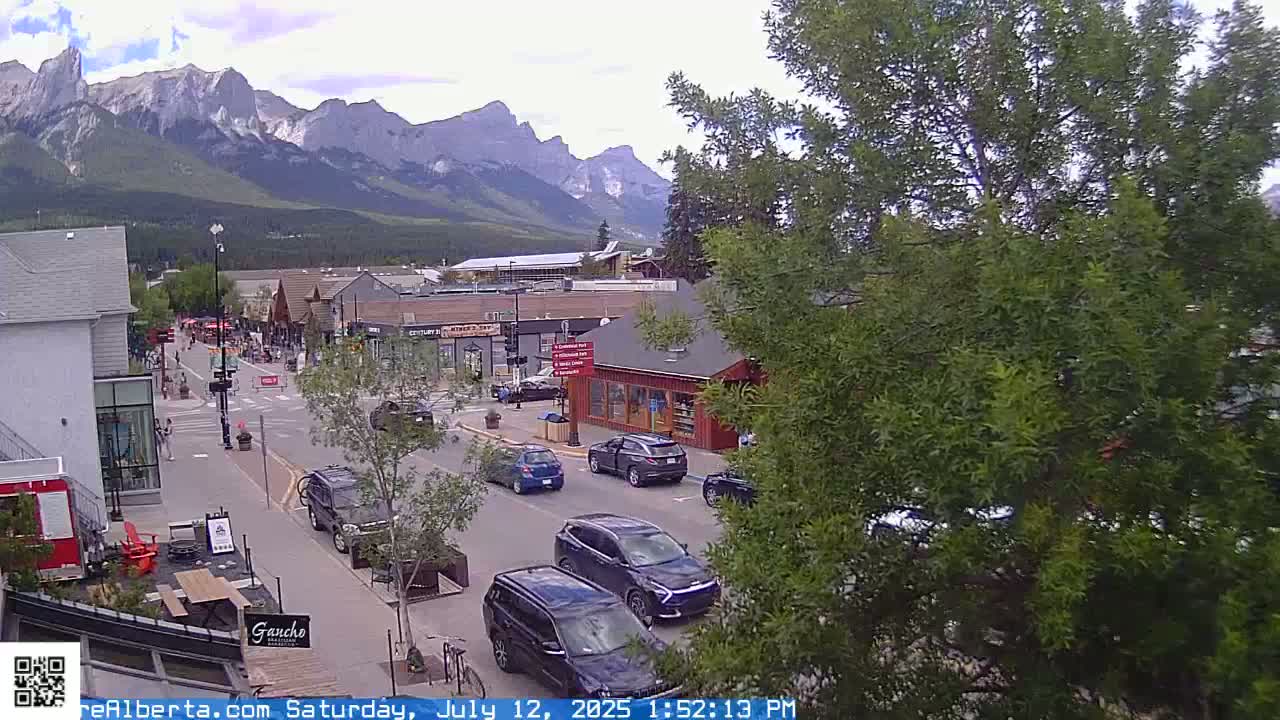 Canmore 6 th Avenue Intersection City Main St. Live Cam - Canmore, Alberta's Rockies, Alberta, Canada