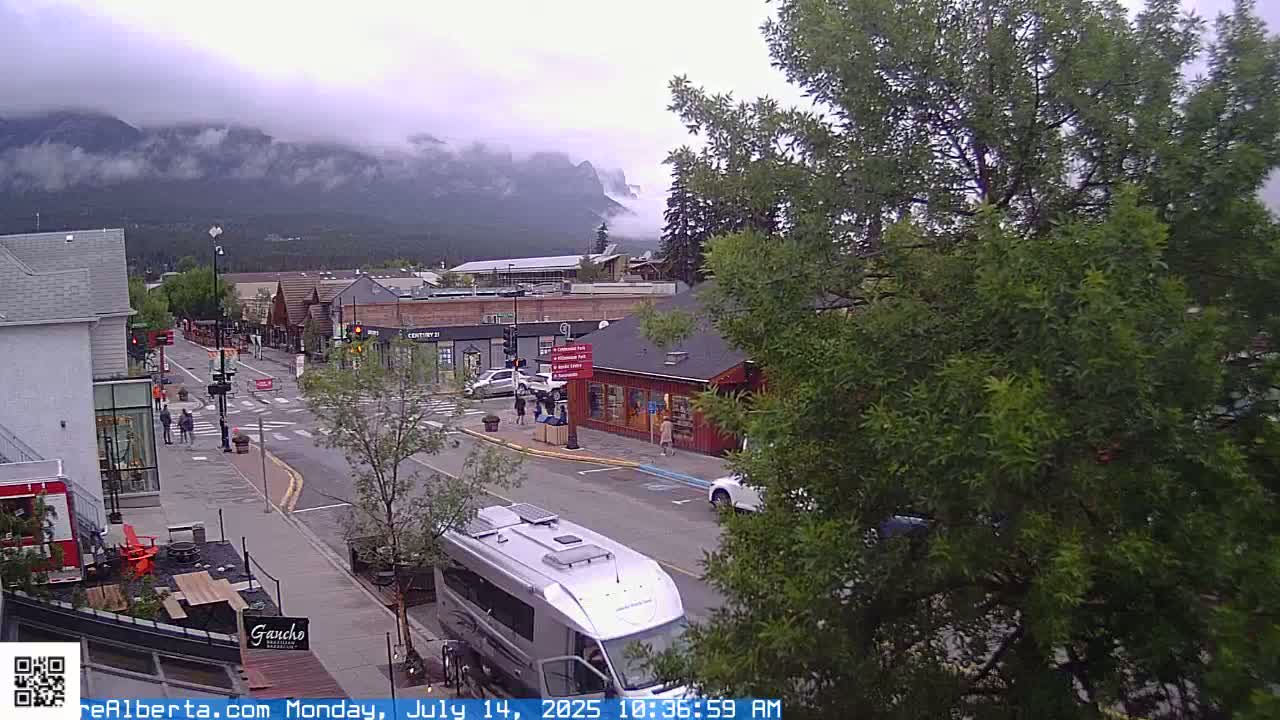 Canmore 6 th Avenue Intersection City Main St. Live Cam - Canmore, Alberta's Rockies, Alberta, Canada