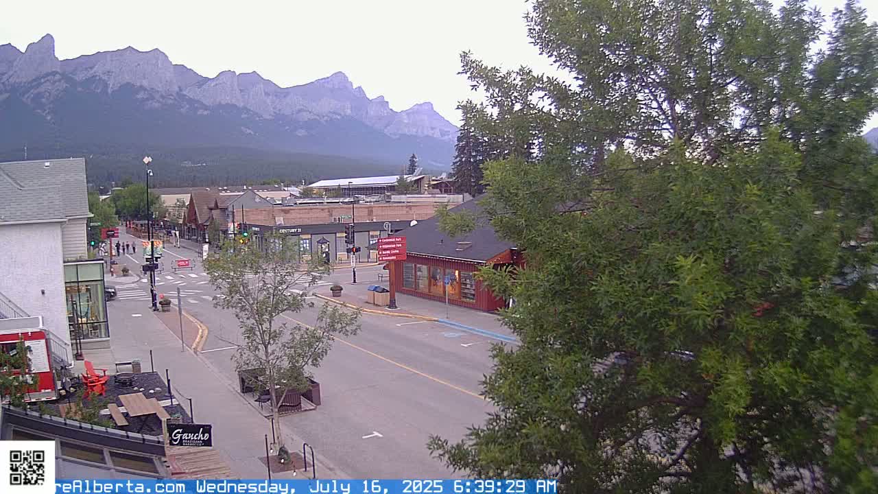 Canmore 6 th Avenue Intersection City Main St. Live Cam - Canmore, Alberta's Rockies, Alberta, Canada