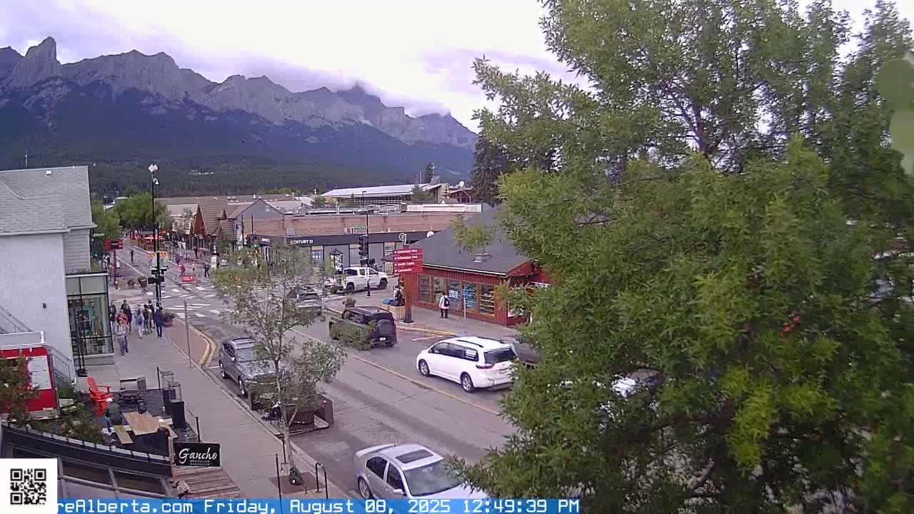Canmore 6 th Avenue Intersection City Main St. Live Cam - Canmore, Alberta's Rockies, Alberta, Canada