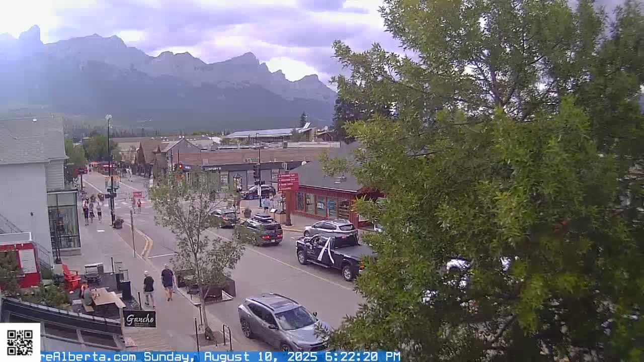 Canmore 6 th Avenue Intersection City Main St. Live Cam - Canmore, Alberta's Rockies, Alberta, Canada