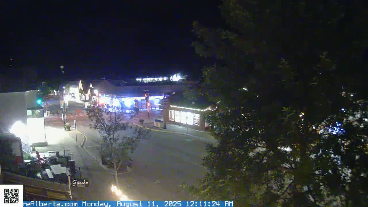 Canmore 6 th Avenue Intersection City Main St. Live Cam - Canmore, Alberta's Rockies, Alberta, Canada