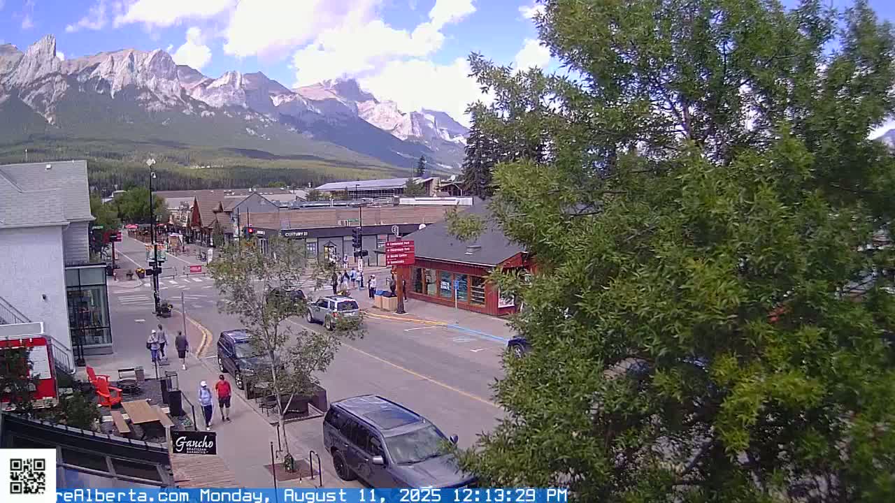 Canmore 6 th Avenue Intersection City Main St. Live Cam - Canmore, Alberta's Rockies, Alberta, Canada