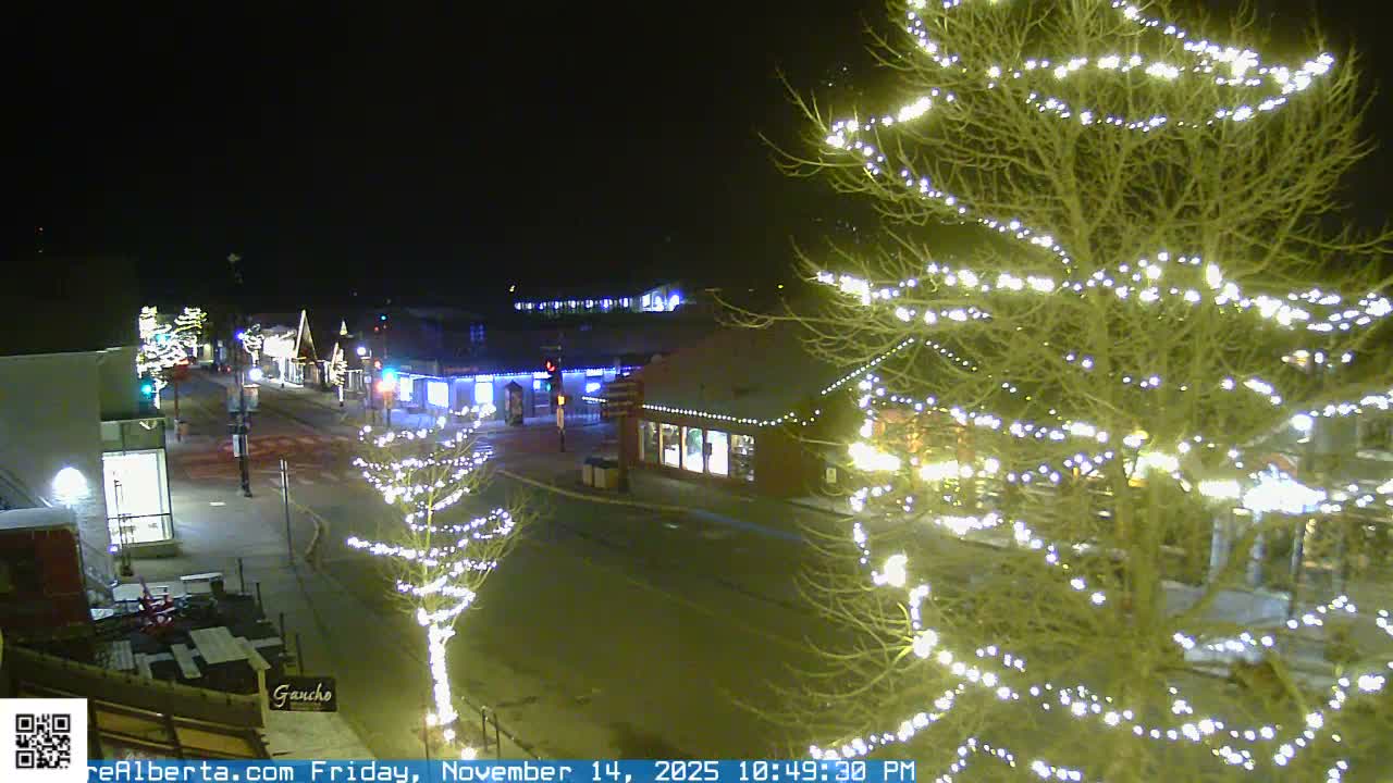 Canmore 6 th Avenue Intersection City Main St. Live Cam - Canmore, Alberta's Rockies, Alberta, Canada