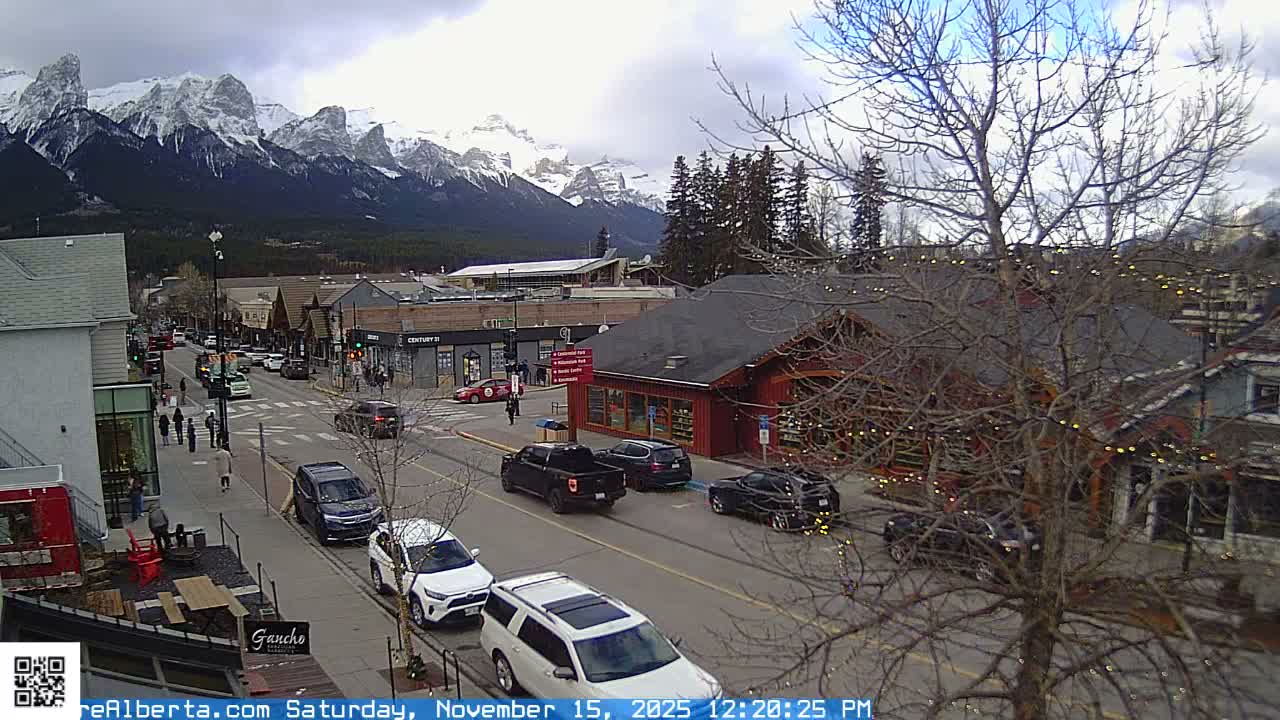 Canmore 6 th Avenue Intersection City Main St. Live Cam - Canmore, Alberta's Rockies, Alberta, Canada