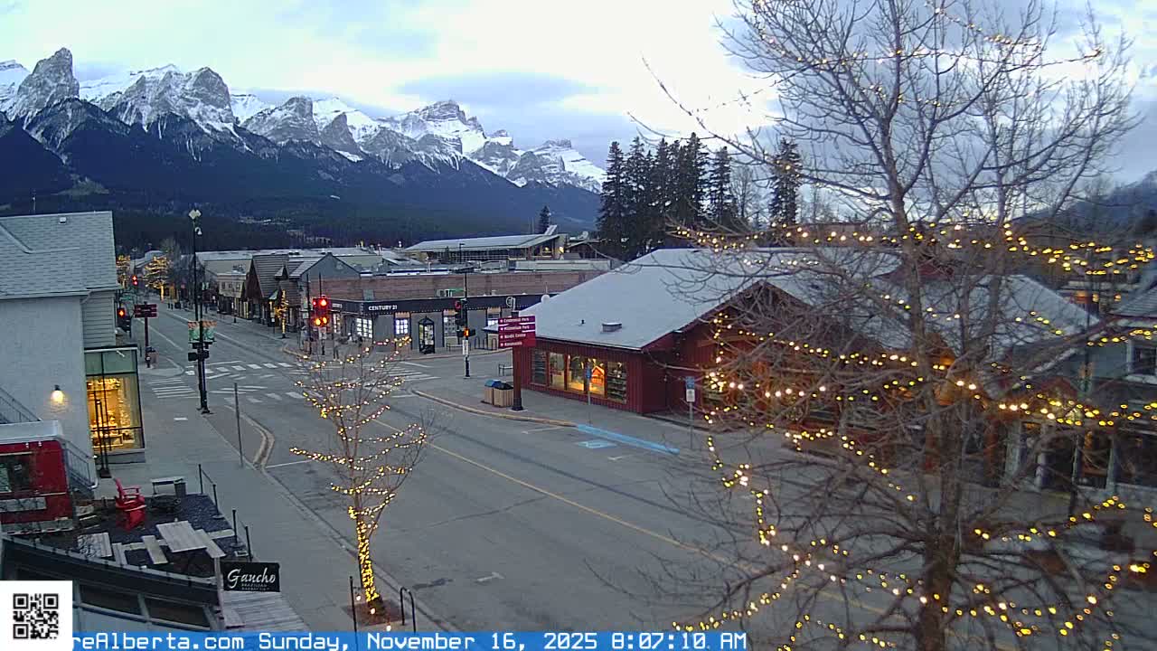 Canmore 6 th Avenue Intersection City Main St. Live Cam - Canmore, Alberta's Rockies, Alberta, Canada