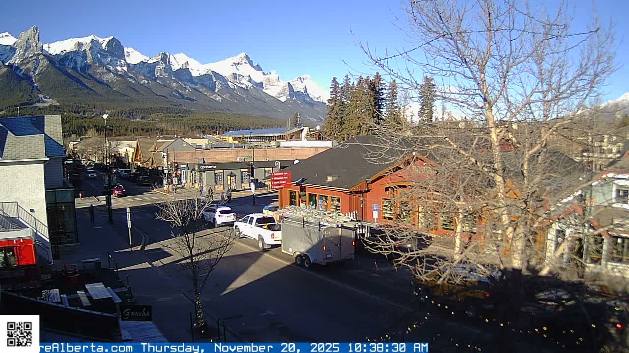Canmore 6 th Avenue Intersection City Main St. Live Cam - Canmore, Alberta's Rockies, Alberta, Canada