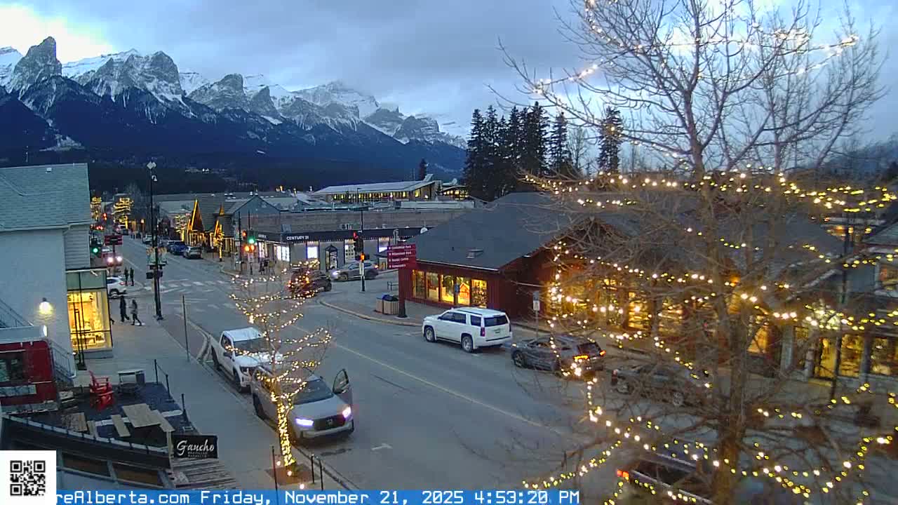 Canmore 6 th Avenue Intersection City Main St. Live Cam - Canmore, Alberta's Rockies, Alberta, Canada