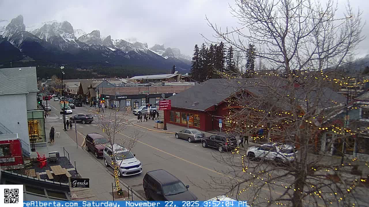 Canmore 6 th Avenue Intersection City Main St. Live Cam - Canmore, Alberta's Rockies, Alberta, Canada