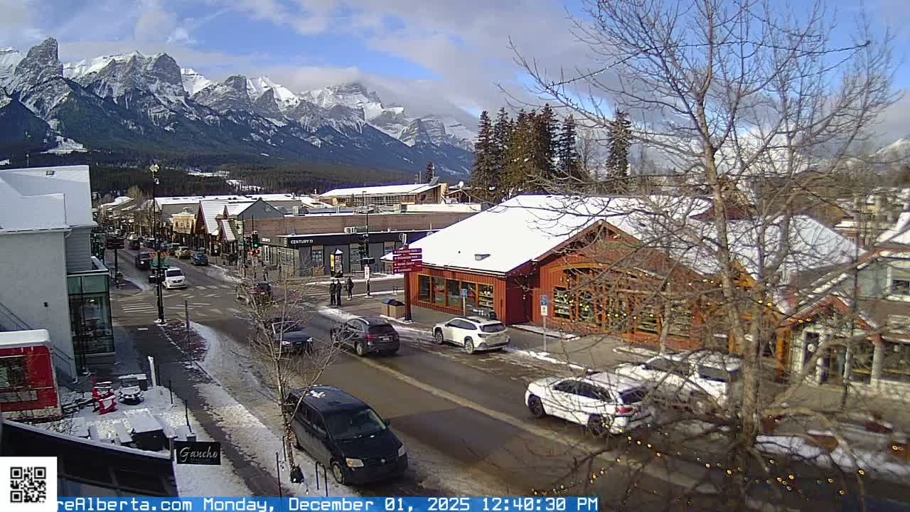 Canmore 6 th Avenue Intersection City Main St. Live Cam - Canmore, Alberta's Rockies, Alberta, Canada