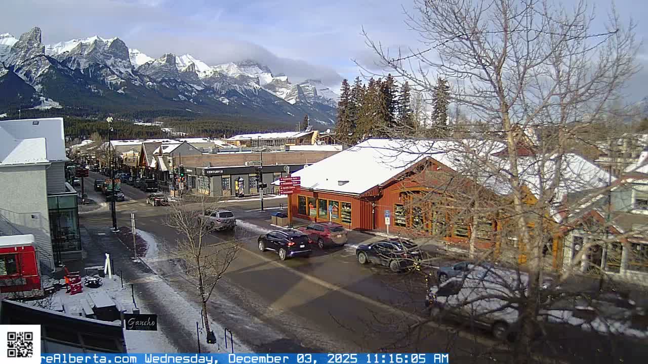 Canmore 6 th Avenue Intersection City Main St. Live Cam - Canmore, Alberta's Rockies, Alberta, Canada