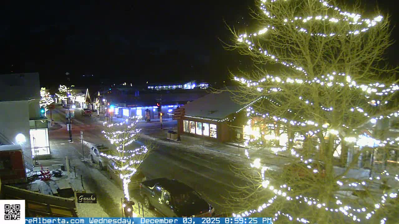 Canmore 6 th Avenue Intersection City Main St. Live Cam - Canmore, Alberta's Rockies, Alberta, Canada