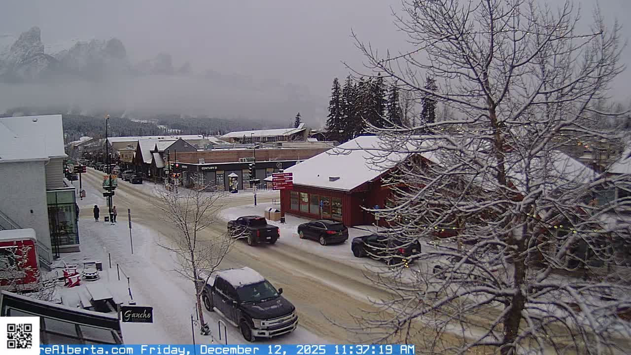 Canmore 6 th Avenue Intersection City Main St. Live Cam - Canmore, Alberta's Rockies, Alberta, Canada