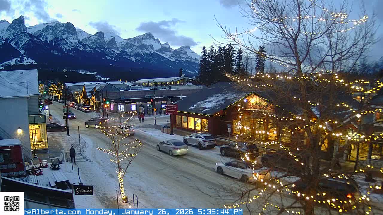 Canmore 6 th Avenue Intersection City Main St. Live Cam - Canmore, Alberta's Rockies, Alberta, Canada