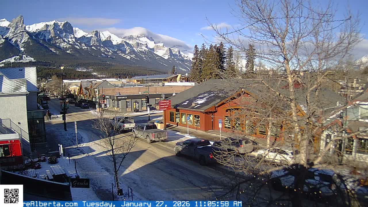 Canmore 6 th Avenue Intersection City Main St. Live Cam - Canmore, Alberta's Rockies, Alberta, Canada