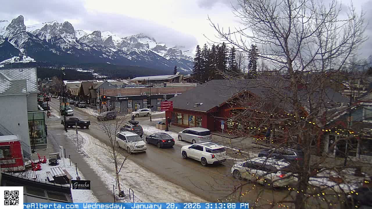 Canmore 6 th Avenue Intersection City Main St. Live Cam - Canmore, Alberta's Rockies, Alberta, Canada
