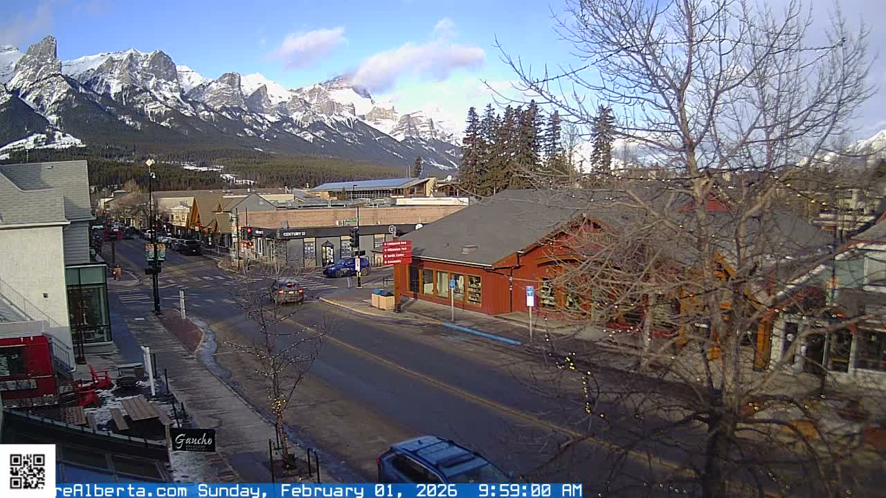 Canmore 6 th Avenue Intersection City Main St. Live Cam - Canmore, Alberta's Rockies, Alberta, Canada