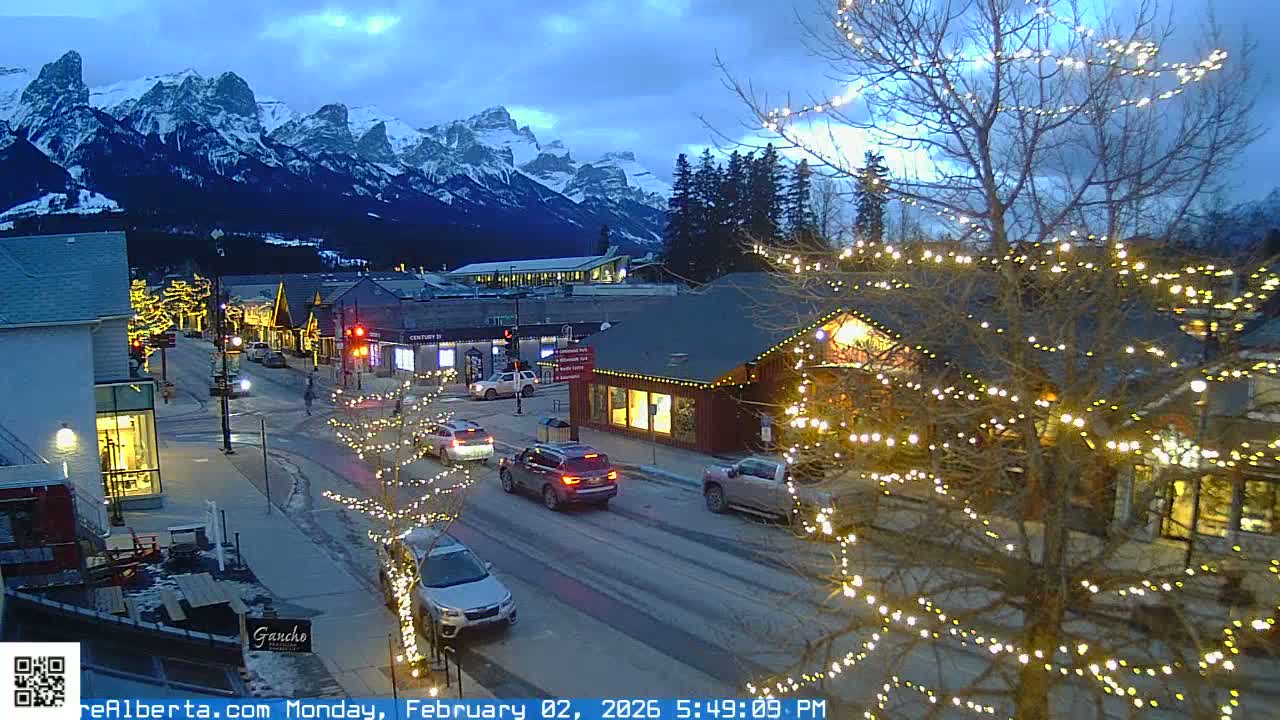 Canmore 6 th Avenue Intersection City Main St. Live Cam - Canmore, Alberta's Rockies, Alberta, Canada