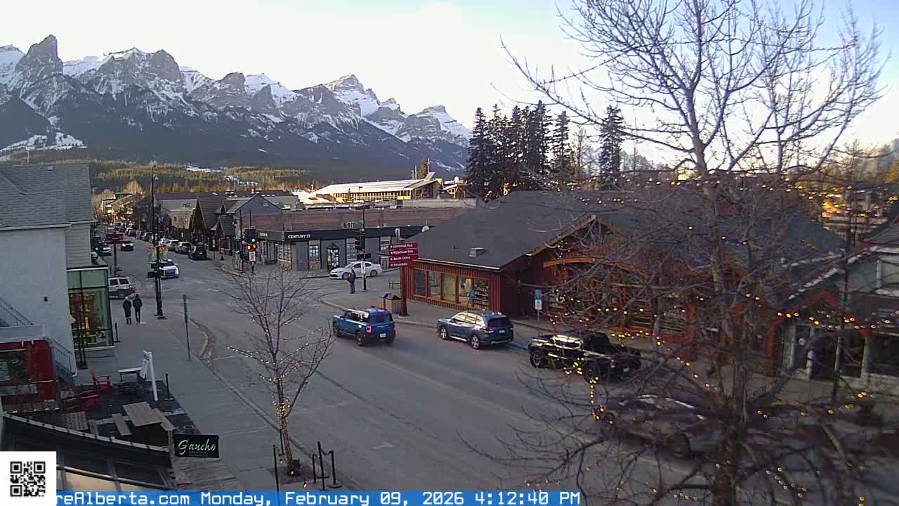 Canmore 6 th Avenue Intersection City Main St. Live Cam - Canmore, Alberta's Rockies, Alberta, Canada