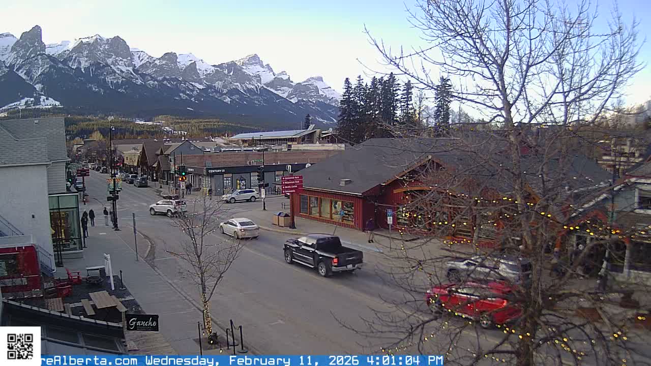 Canmore 6 th Avenue Intersection City Main St. Live Cam - Canmore, Alberta's Rockies, Alberta, Canada
