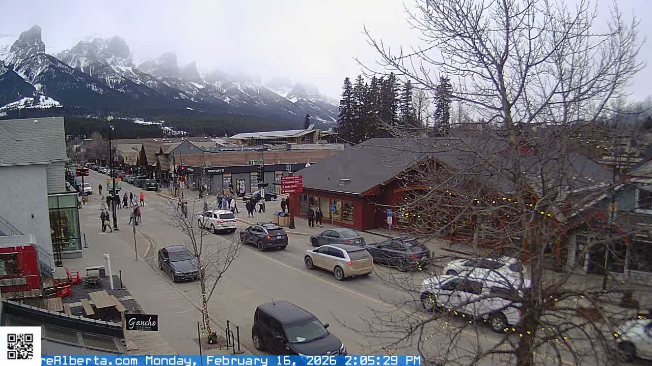 Canmore 6 th Avenue Intersection City Main St. Live Cam - Canmore, Alberta's Rockies, Alberta, Canada