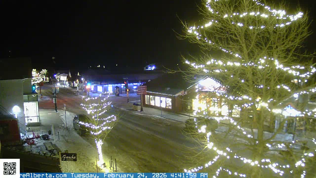 Canmore 6 th Avenue Intersection City Main St. Live Cam - Canmore, Alberta's Rockies, Alberta, Canada