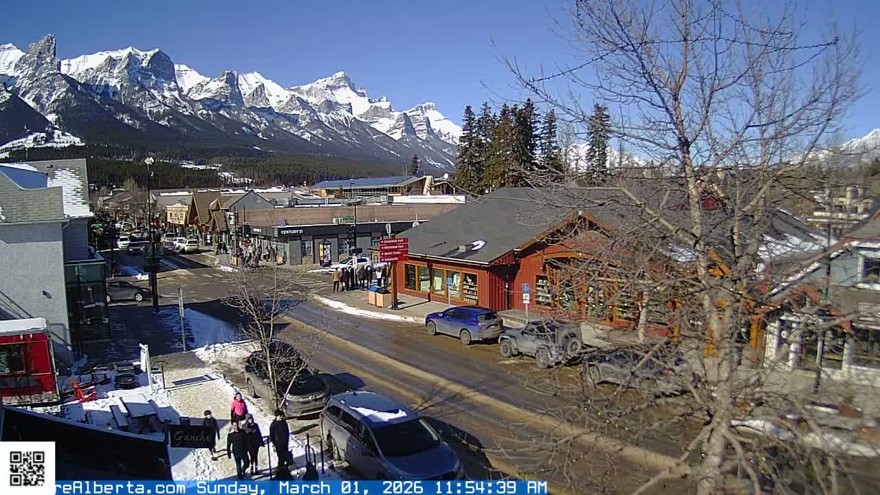 Canmore 6 th Avenue Intersection City Main St. Live Cam - Canmore, Alberta's Rockies, Alberta, Canada