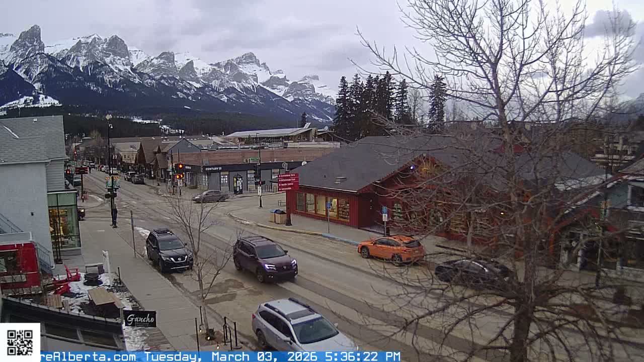 Canmore 6 th Avenue Intersection City Main St. Live Cam - Canmore, Alberta's Rockies, Alberta, Canada