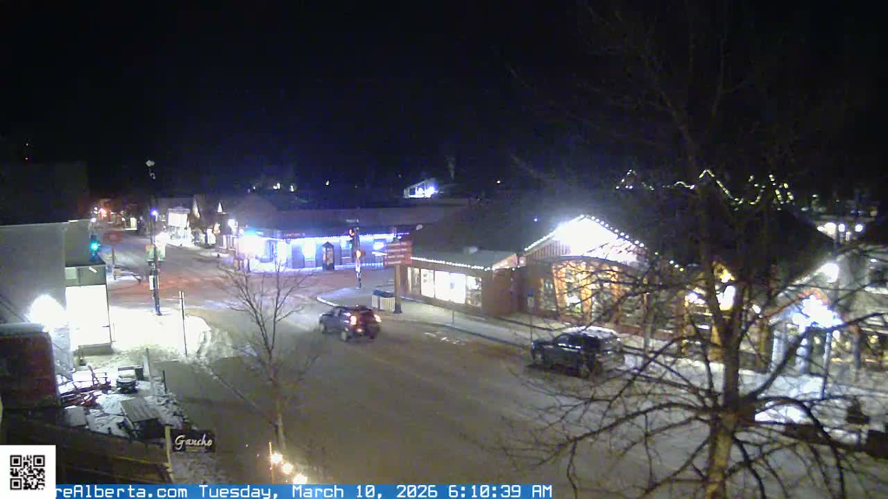 Canmore 6 th Avenue Intersection City Main St. Live Cam - Canmore, Alberta's Rockies, Alberta, Canada