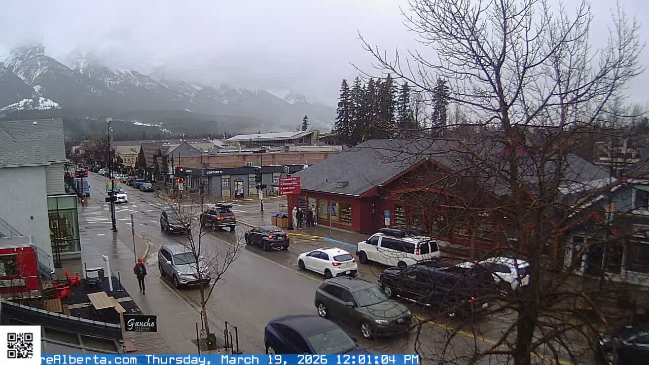 Canmore 6 th Avenue Intersection City Main St. Live Cam - Canmore, Alberta's Rockies, Alberta, Canada