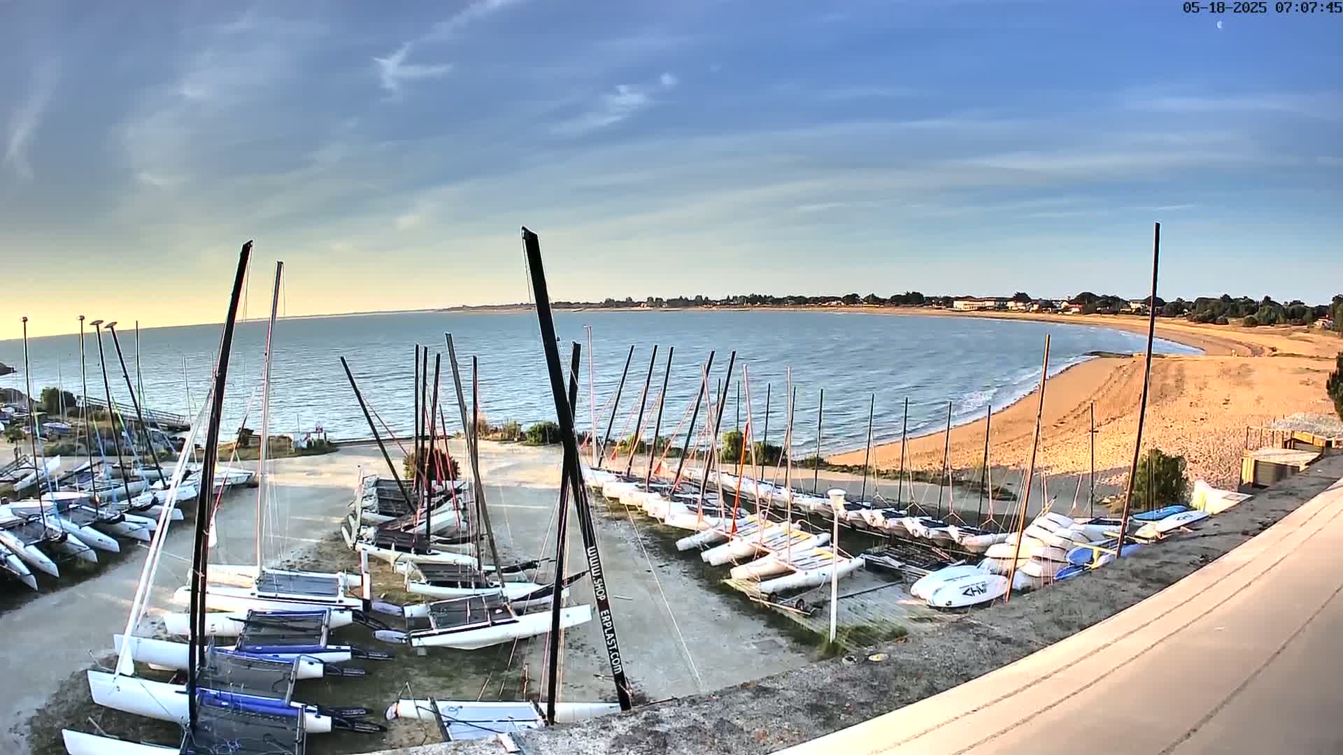 Saint-Denis-d'Oleron Yatch Club Live Cam - Rochefort, Charente-Maritime, Nouvelle-Aquitaine, France 
