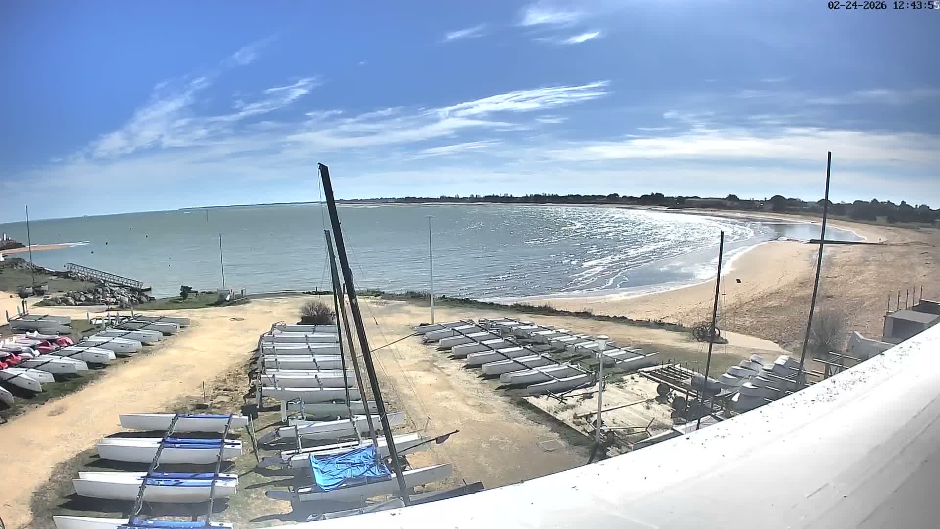 Saint-Denis-d'Oleron Yatch Club Live Cam - Rochefort, Charente-Maritime, Nouvelle-Aquitaine, France 