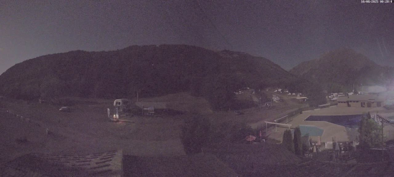 Pelvoux Vallouise Base Area Live Cam - Briancon, Hautes-Alpes, Provence-Alpes-Cote d’Azur, France