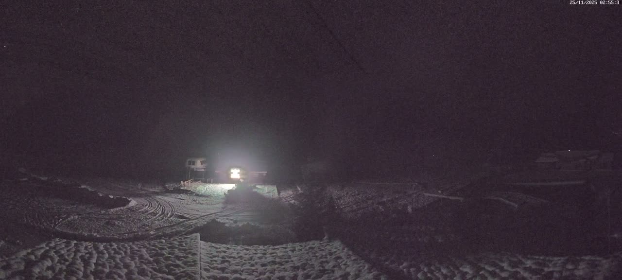 Pelvoux Vallouise Base Area Live Cam - Briancon, Hautes-Alpes, Provence-Alpes-Cote d’Azur, France