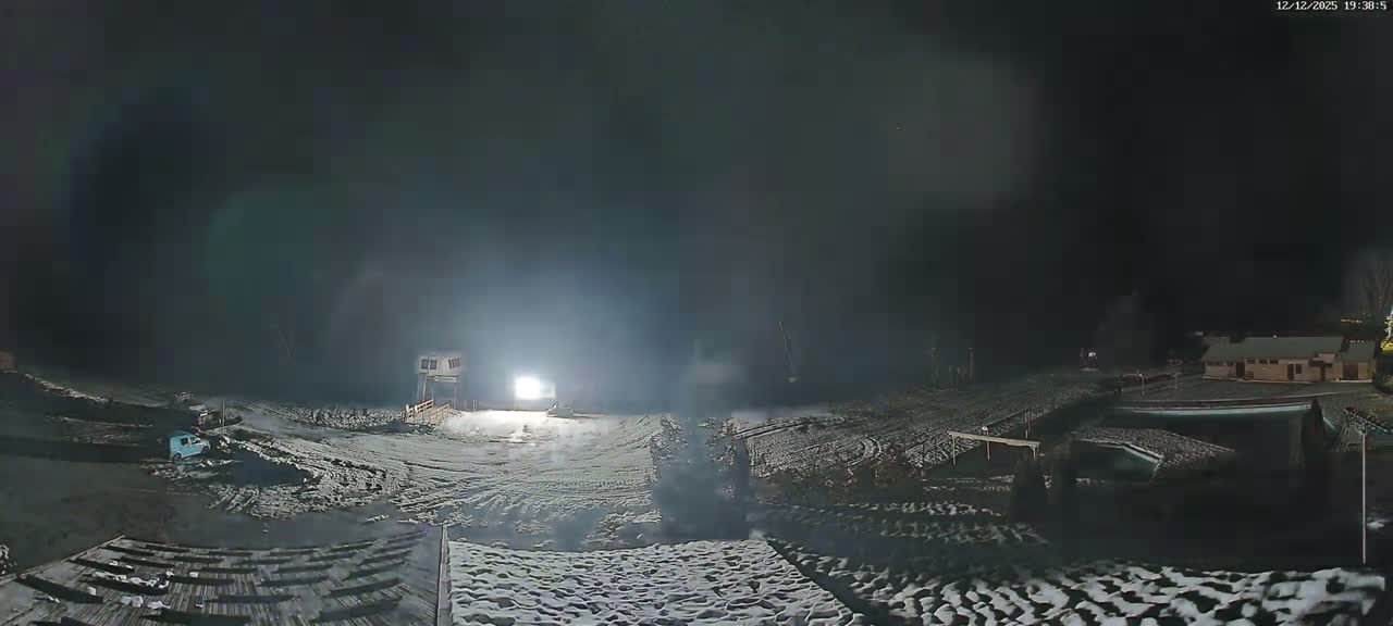 Pelvoux Vallouise Base Area Live Cam - Briancon, Hautes-Alpes, Provence-Alpes-Cote d’Azur, France