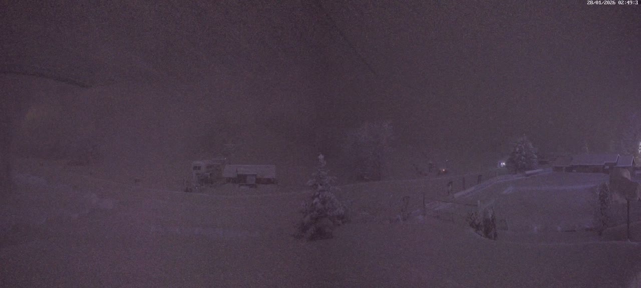 Pelvoux Vallouise Base Area Live Cam - Briancon, Hautes-Alpes, Provence-Alpes-Cote d’Azur, France