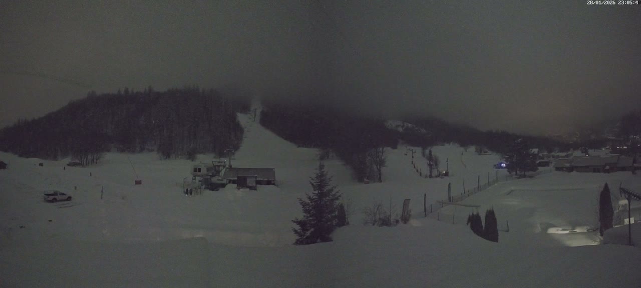 Pelvoux Vallouise Base Area Live Cam - Briancon, Hautes-Alpes, Provence-Alpes-Cote d’Azur, France