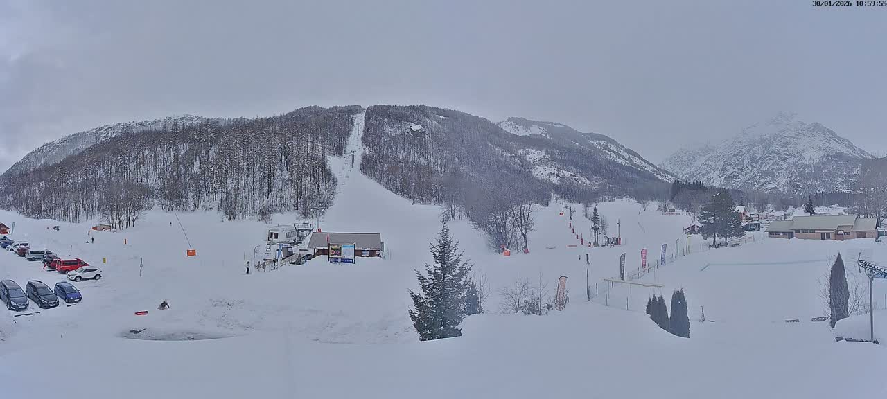 Pelvoux Vallouise Base Area Live Cam - Briancon, Hautes-Alpes, Provence-Alpes-Cote d’Azur, France