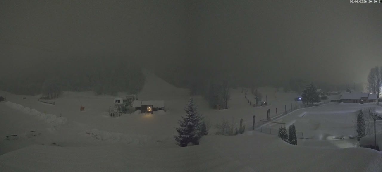 Pelvoux Vallouise Base Area Live Cam - Briancon, Hautes-Alpes, Provence-Alpes-Cote d’Azur, France