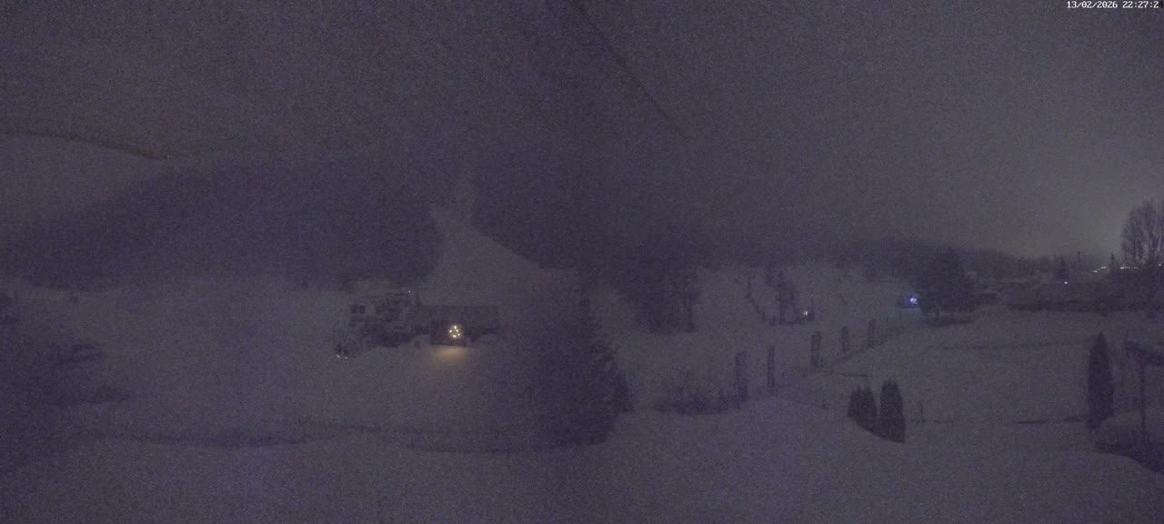 Pelvoux Vallouise Base Area Live Cam - Briancon, Hautes-Alpes, Provence-Alpes-Cote d’Azur, France