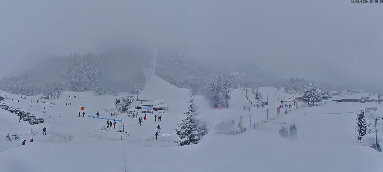 Pelvoux Vallouise Base Area Live Cam - Briancon, Hautes-Alpes, Provence-Alpes-Cote d’Azur, France