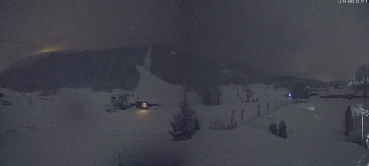 Pelvoux Vallouise Base Area Live Cam - Briancon, Hautes-Alpes, Provence-Alpes-Cote d’Azur, France