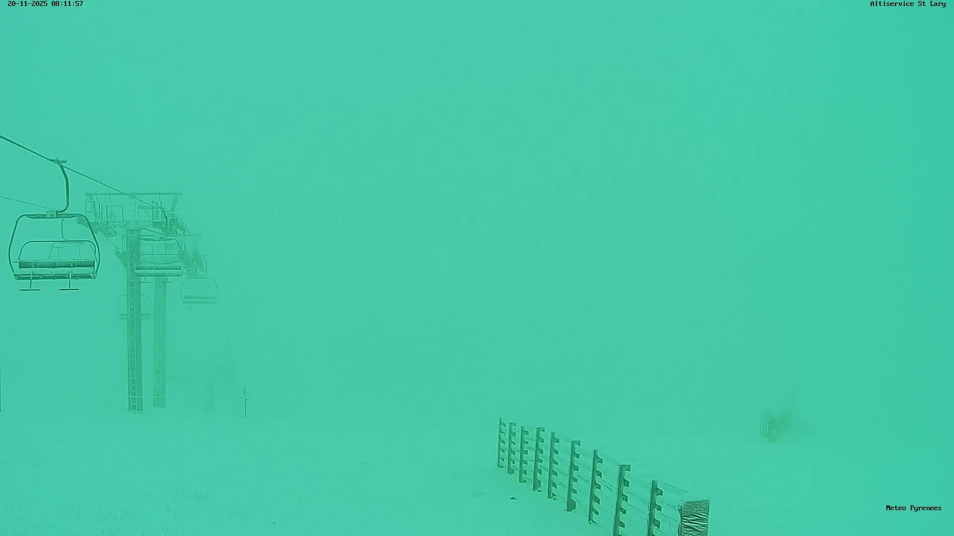 Saint-Lary-Soulan Village Skyline & Pla d'Adet Ski Slopes Live Cam - Bagnères-de-Bigorre, Hautes-Pyrénées, Occitanie, France