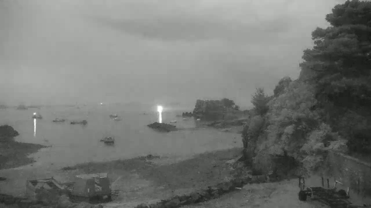 Ploubazlanec, Loguivy Village & Coast Live Cam - Guingamp, Côtes-d'Armor, 	Bretagne, France