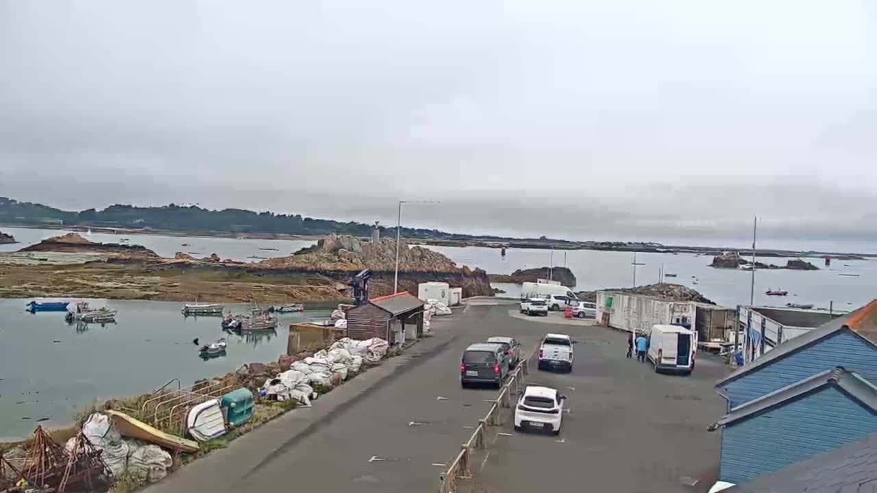 Ploubazlanec, Loguivy Village & Coast Live Cam - Guingamp, Côtes-d'Armor, 	Bretagne, France