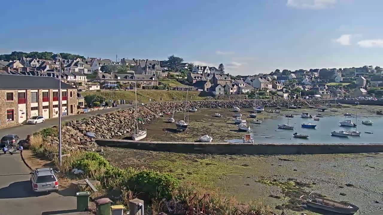 Ploubazlanec, Loguivy Village & Coast Live Cam - Guingamp, Côtes-d'Armor, 	Bretagne, France