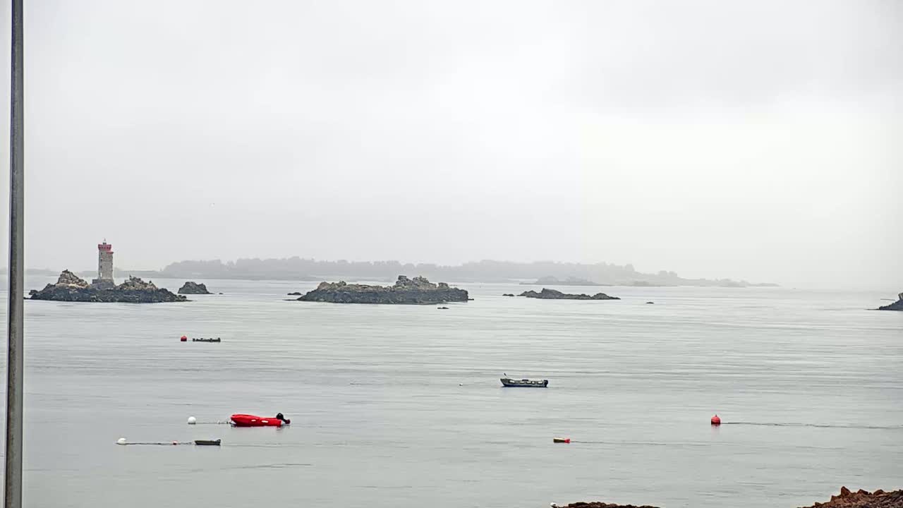 Ploubazlanec, Loguivy Village & Coast Live Cam - Guingamp, Côtes-d'Armor, 	Bretagne, France