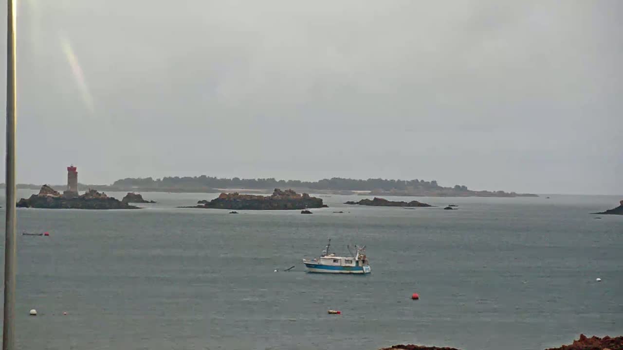 Ploubazlanec, Loguivy Village & Coast Live Cam - Guingamp, Côtes-d'Armor, 	Bretagne, France