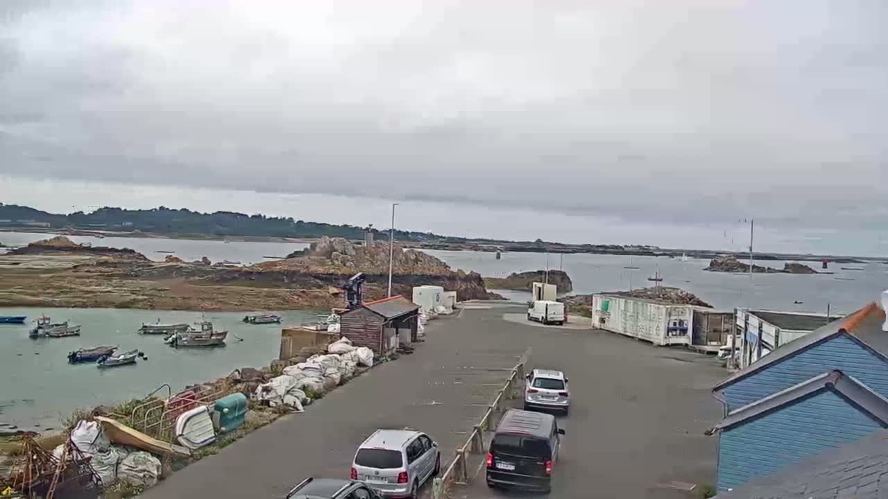 Ploubazlanec, Loguivy Village & Coast Live Cam - Guingamp, Côtes-d'Armor, 	Bretagne, France
